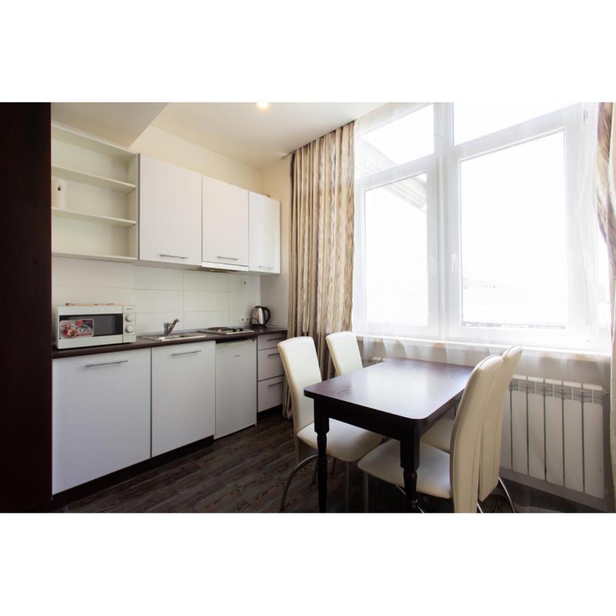 Studio Apartments In The City Center Kharkiv Exterior photo