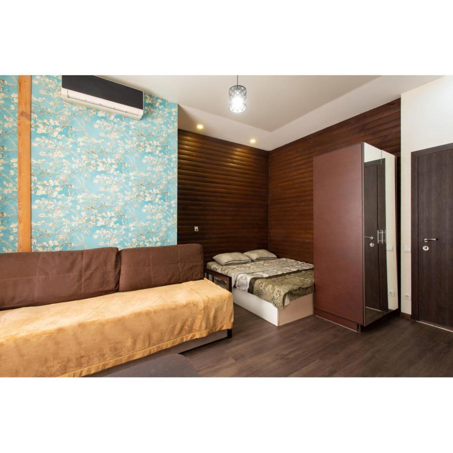 Studio Apartments In The City Center Kharkiv Exterior photo
