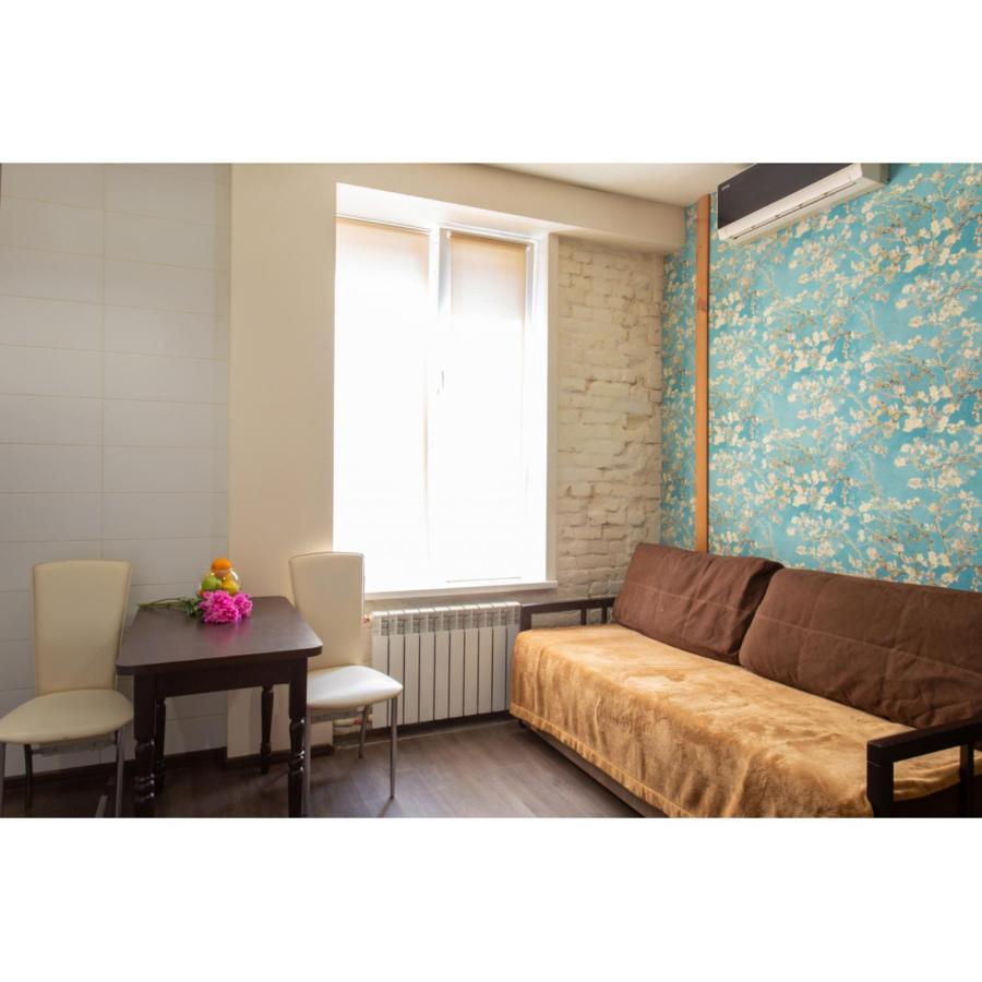 Studio Apartments In The City Center Kharkiv Exterior photo